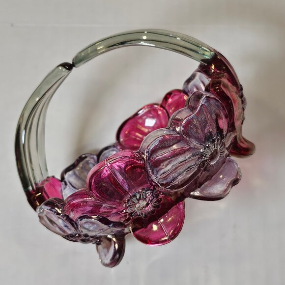 Vintage Westmoreland Glass Pink Lavender Dogwood/Pansy Split Handle - Picture 4 of 8